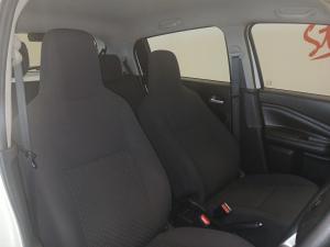 Toyota Vitz 1.0 XR manual - Image 18