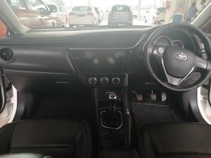 Toyota Corolla 1.4D Prestige - Image 6