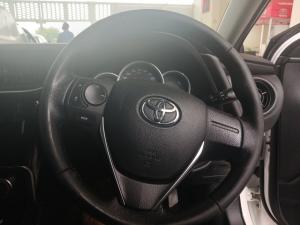 Toyota Corolla 1.4D Prestige - Image 8