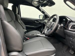 Isuzu D-Max 3.0TD double cab V-Cross - Image 15