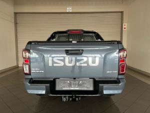 Isuzu D-Max 3.0TD double cab V-Cross - Image 7