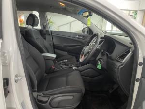 Hyundai Tucson 2.0 Premium auto - Image 12
