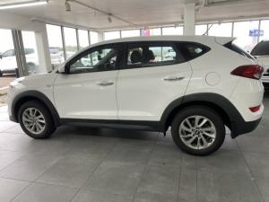 Hyundai Tucson 2.0 Premium auto - Image 2