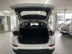 Hyundai Tucson 2.0 Premium auto - Image 5