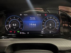 Volkswagen Golf R - Image 13