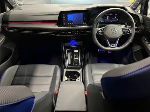 Volkswagen Golf R - Image 17