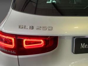 Mercedes-Benz GLB GLB250 Progressive - Image 15