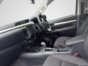 Toyota Hilux 2.8GD-6 48V double cab 4x4 Raider - Image 7