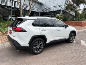 Toyota RAV4 2.5 Hybrid VX E-Four - Image 2