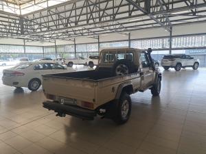 Toyota Land Cruiser 79 4.5D-4D V8 single cab LX - Image 5
