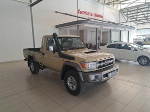 Toyota Land Cruiser 79 4.5D-4D V8 single cab LX - Image 1