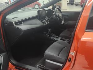 Toyota Corolla hatch 1.8 Hybrid XS - Image 9