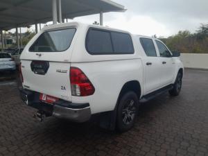 Toyota Hilux 2.4GD-6 double cab 4x4 Raider manual - Image 2