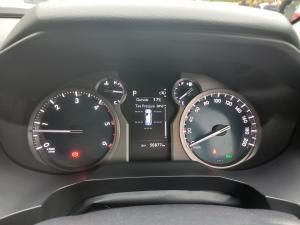 Toyota Land Cruiser Prado 2.8GD VX - Image 11