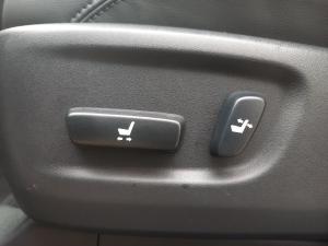 Toyota Land Cruiser Prado 2.8GD VX - Image 17