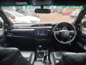 Toyota Hilux 2.8GD-6 double cab Raider auto - Image 6