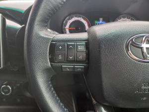 Toyota Hilux 2.8GD-6 double cab Raider auto - Image 8