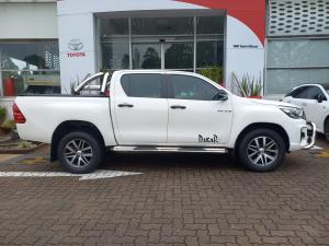 Toyota Hilux 2.8GD-6 double cab Raider auto - Image 3
