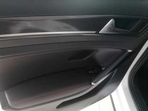 Volkswagen Golf VII GTi 2.0 TSI DSG - Image 16