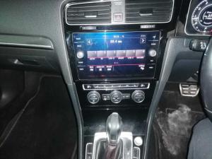 Volkswagen Golf VII GTi 2.0 TSI DSG - Image 18
