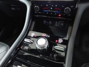 Jeep Grand Cherokee 3.6 4x4 Overland - Image 12