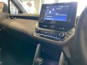 Toyota Corolla Cross 1.8 Hybrid XR - Image 11