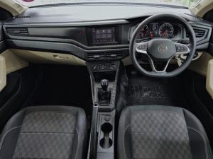 Volkswagen Polo sedan 1.6 manual - Image 9