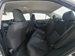 Toyota Corolla Quest 1.8 Plus manual - Image 12