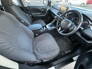 Toyota RAV4 2.5 Hybrid GX - Image 14