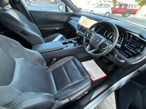 Lexus RX 450h+ - Image 13