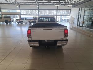 Toyota Hilux 2.8GD-6 4x4 Legend 50 - Image 11