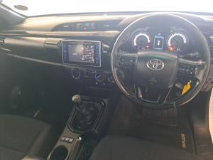 Toyota Hilux 2.8GD-6 4x4 Legend 50 - Image 14