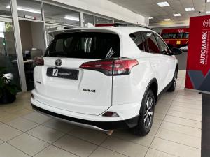 Toyota RAV4 2.0 GX auto - Image 2