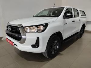 Toyota Hilux 2.4GD-6 double cab 4x4 Raider manual - Image 24