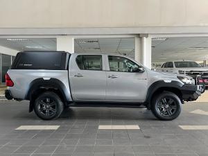 Toyota Hilux 2.4GD-6 double cab 4x4 Raider manual - Image 3