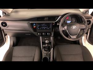 Toyota Corolla Quest 1.8 Plus manual - Image 6