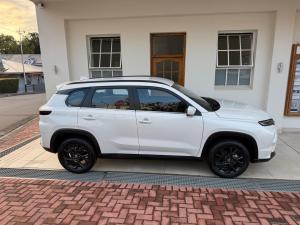 Toyota Urban Cruiser 1.5 XR manual - Image 5