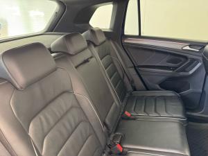 Volkswagen Tiguan 2.0 TSI R-LINE 4Motion DSG - Image 9