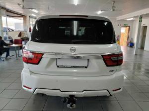 Nissan Patrol 5.6 V8 LE Premium - Image 11