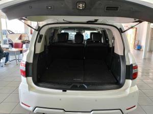 Nissan Patrol 5.6 V8 LE Premium - Image 12