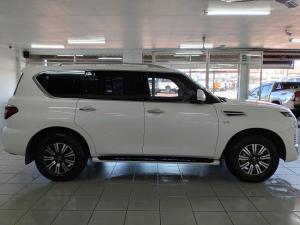 Nissan Patrol 5.6 V8 LE Premium - Image 4