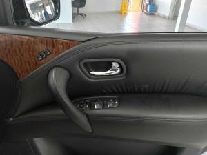 Nissan Patrol 5.6 V8 LE Premium - Image 8