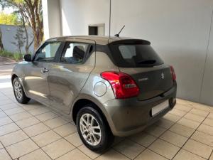 Suzuki Swift 1.2 GLX manual - Image 2