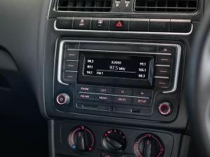 Volkswagen Polo Vivo hatch 1.6 Comfortline auto - Image 15