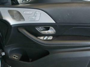 Mercedes-Benz GLE GLE300d 4Matic - Image 11