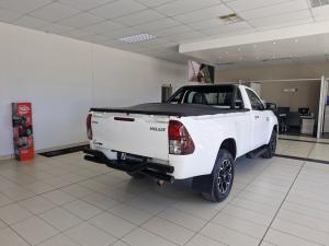 Toyota Hilux 2.8GD-6 4x4 Legend 50 auto - Image 9