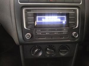 Volkswagen Polo Vivo hatch 1.4 Trendline - Image 15