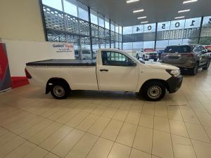 Toyota Hilux 2.0 - Image 3
