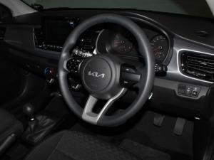 Kia Rio hatch 1.4 LS - Image 13