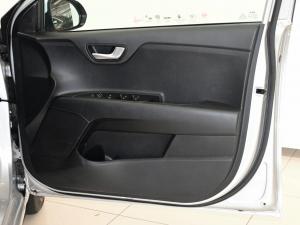 Kia Rio hatch 1.2 LS - Image 11